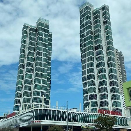 The Maritime Suite @ Panoramic Duplex 海景の家 Jelutong Zewnętrze zdjęcie